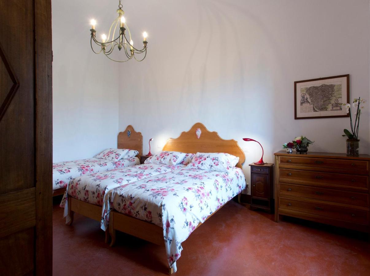 Апартаменты Residenza D'Epoca Palazzo Piccolomini Сиена Экстерьер фото